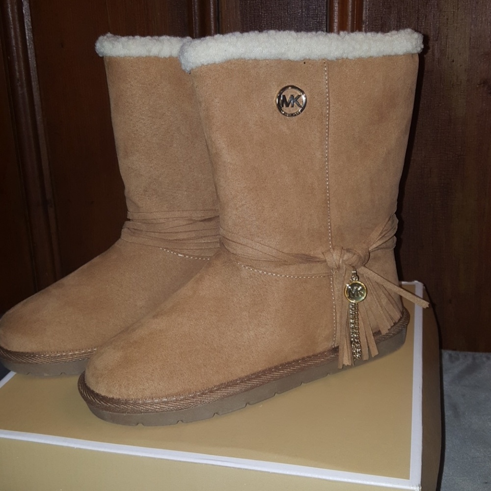 👠🍁NEW MICHAEL Kors Brown suede boots